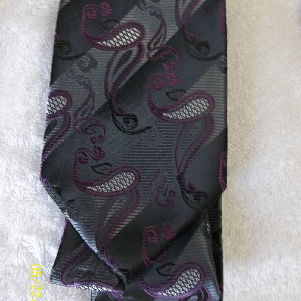 New Kai Long Black/Gray/Purple Tie